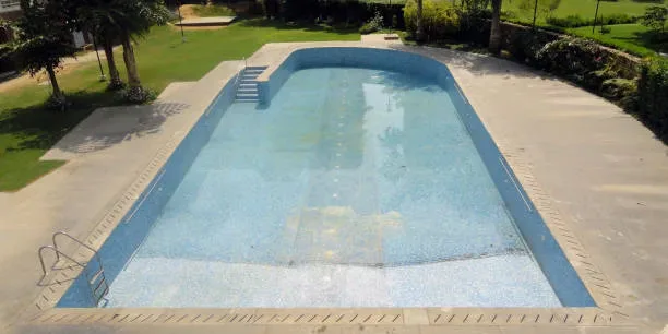 swimming pool contractor​